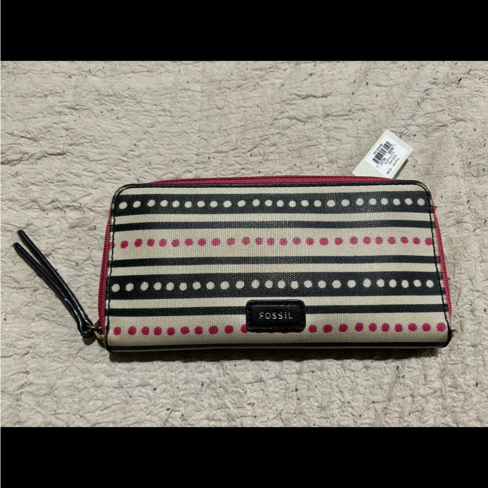 Fossil wallet